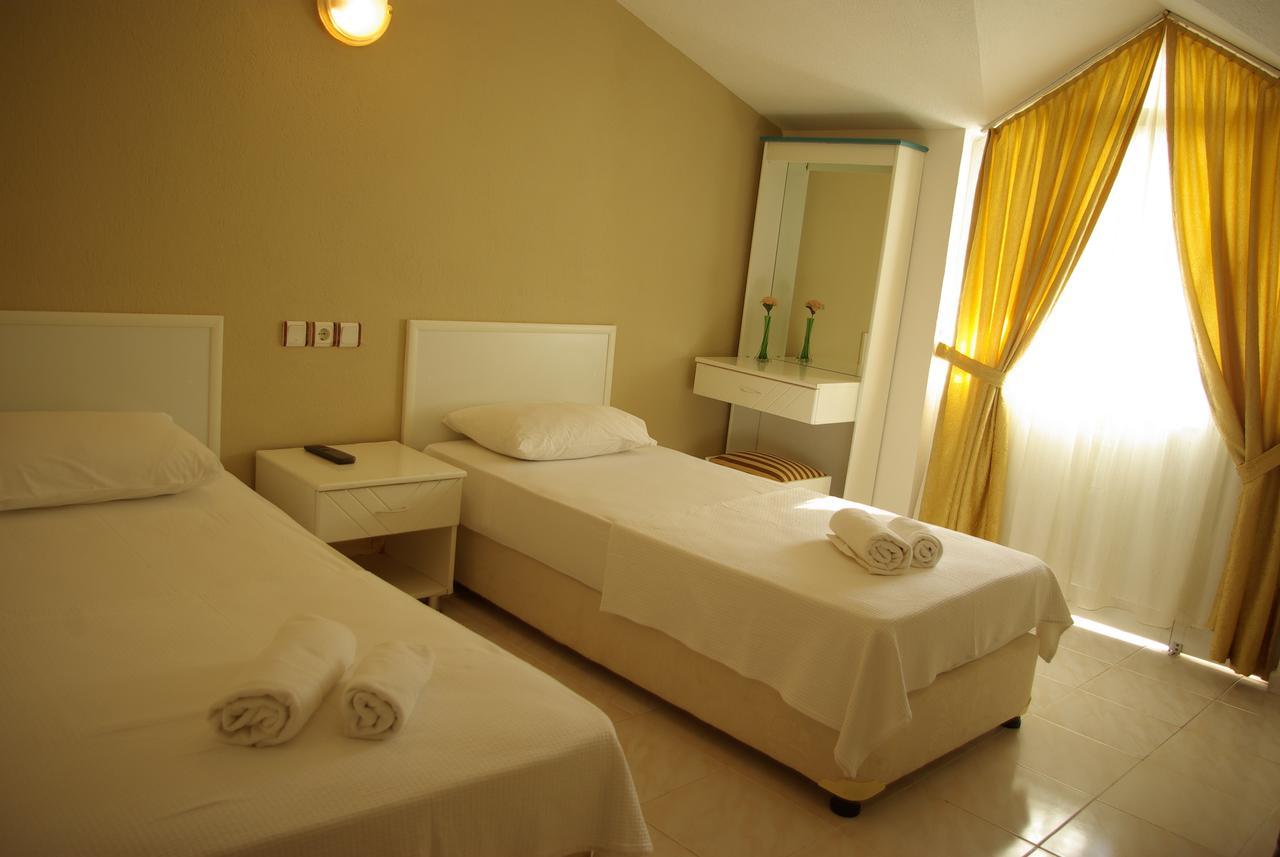 Lale Hotel 3*