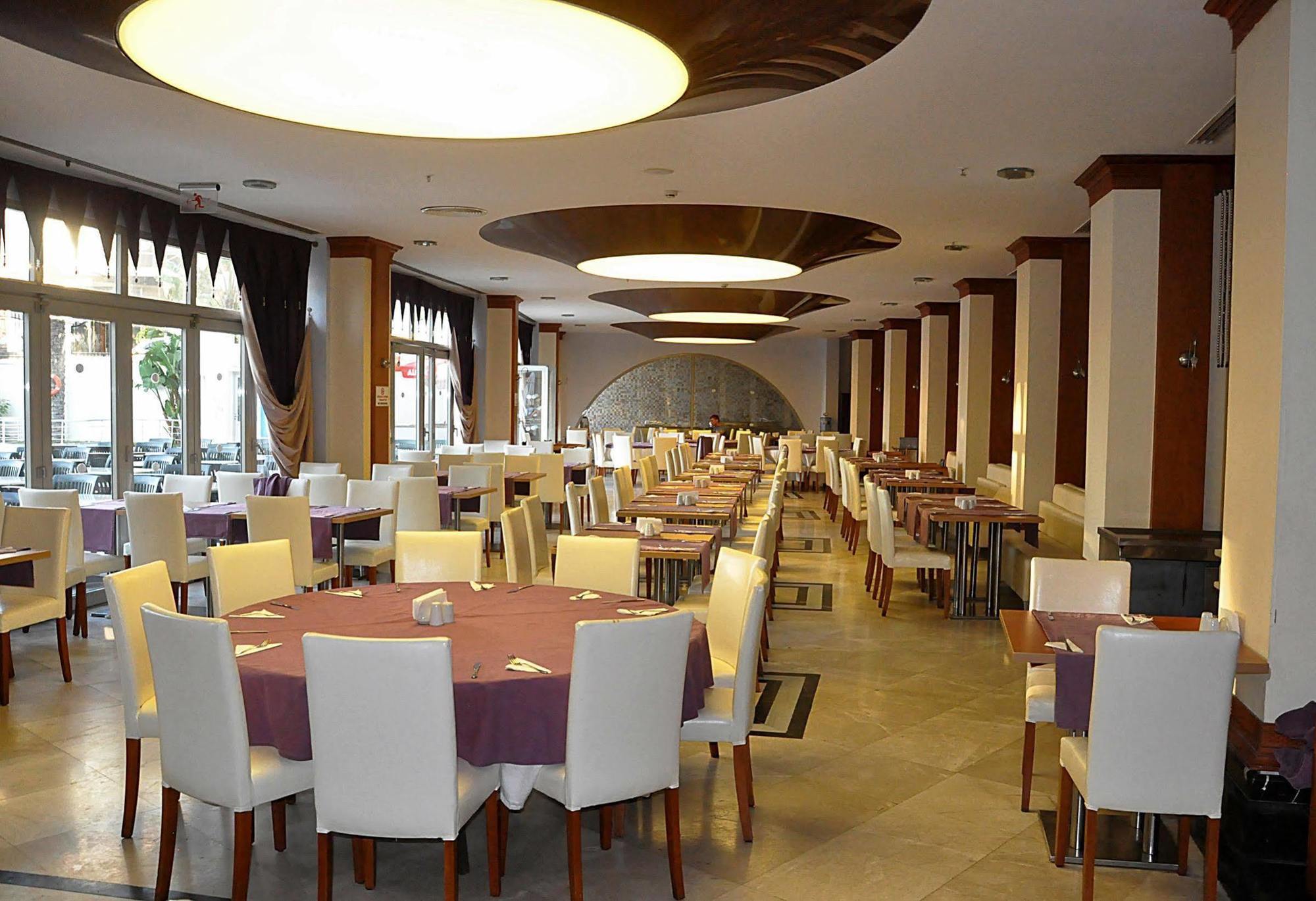 Otel Pineta Park Deluxe 4*
