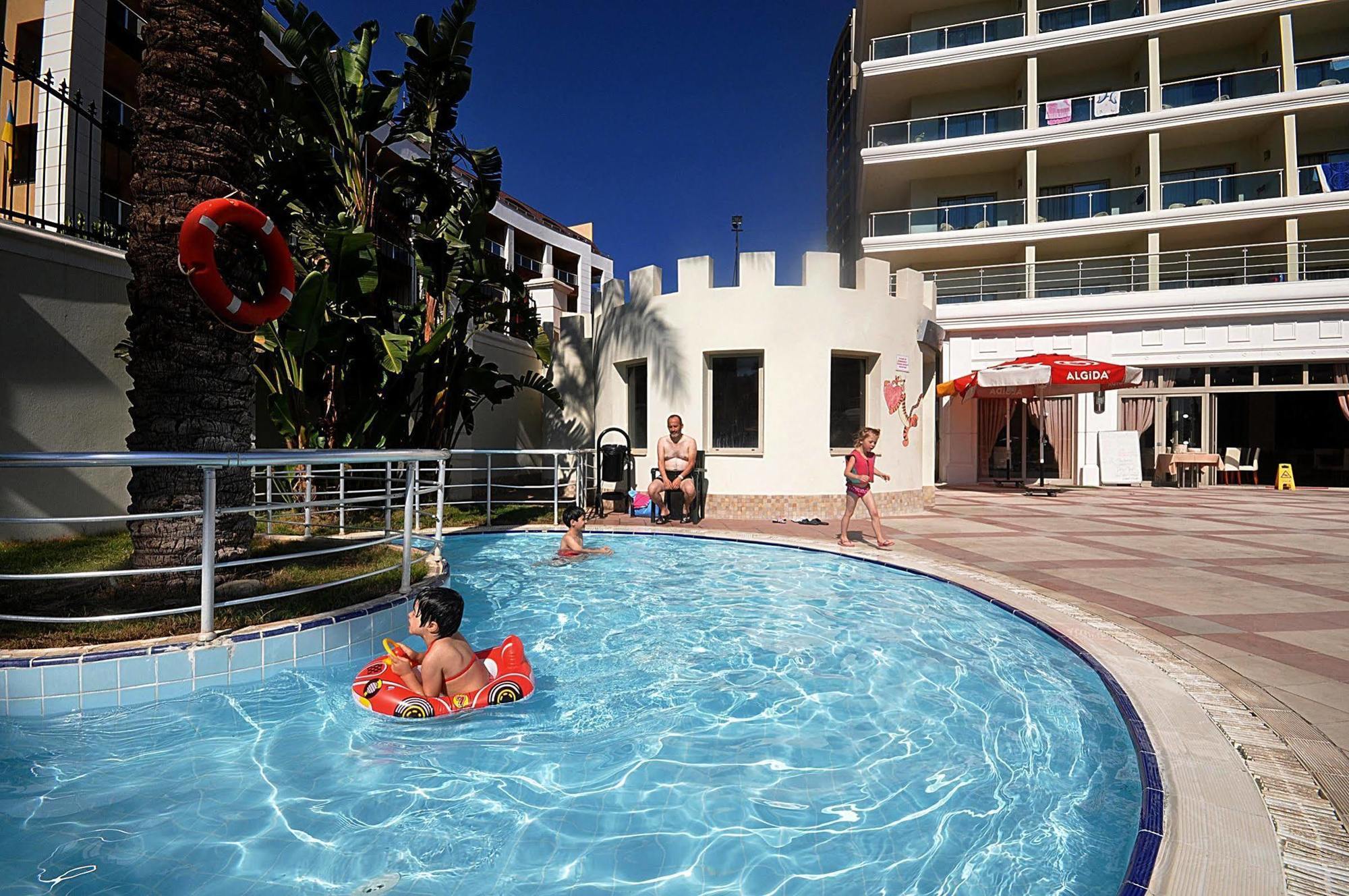 Pineta Park Deluxe 4* Marmaris