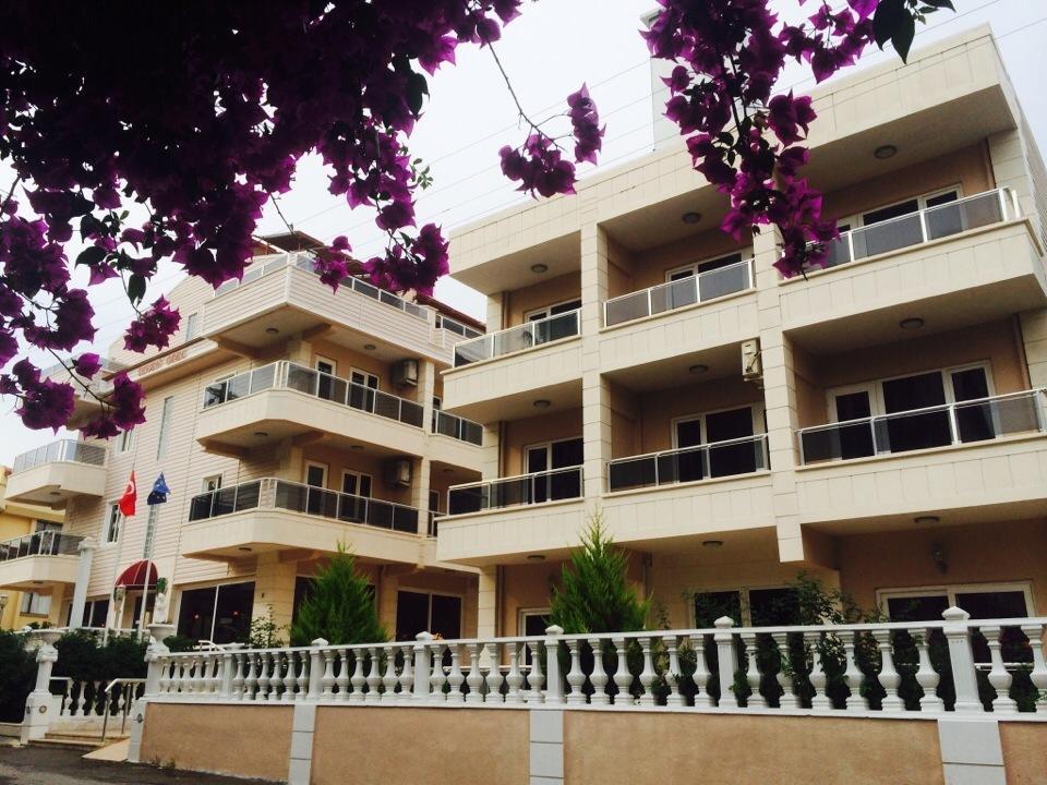 Golden Star Hotel 3*