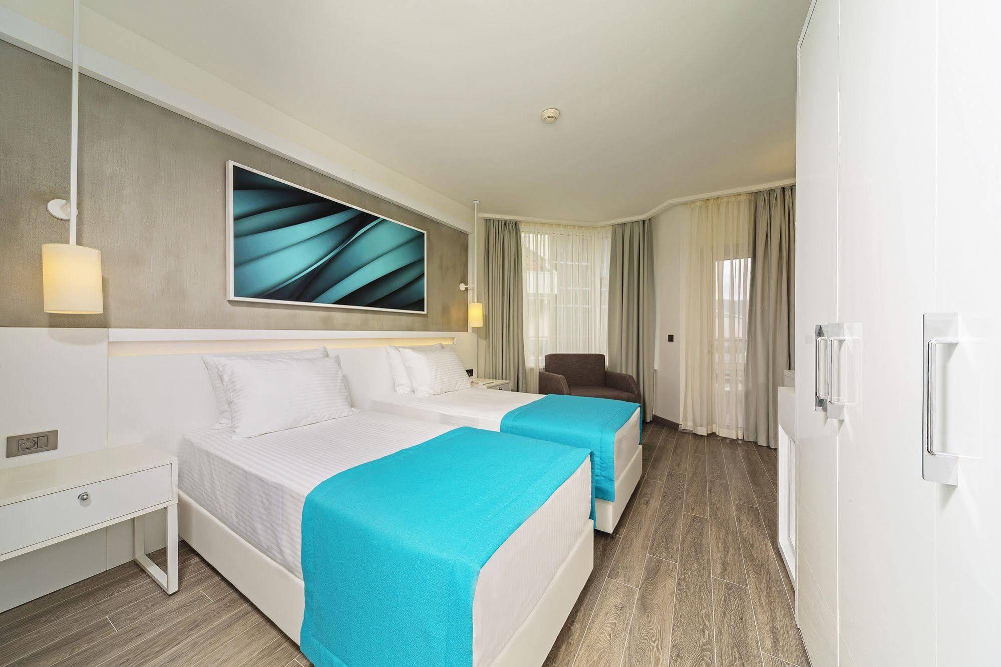 Otel Poseidon - Adults Only 4*