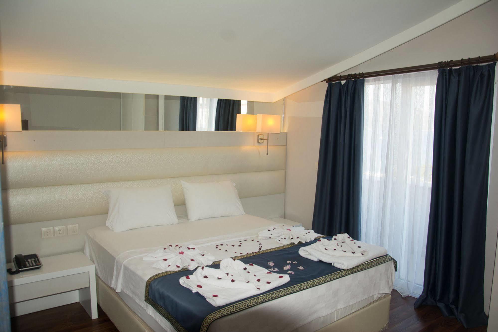 Hotel Gold Butik 3*