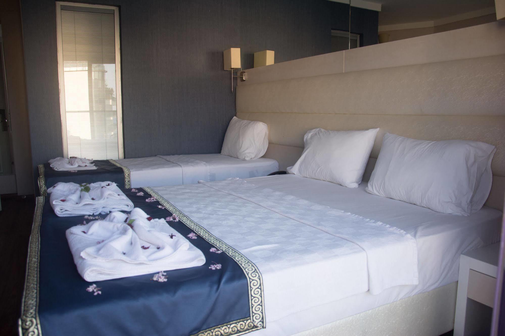 Hotel Gold Butik 3*