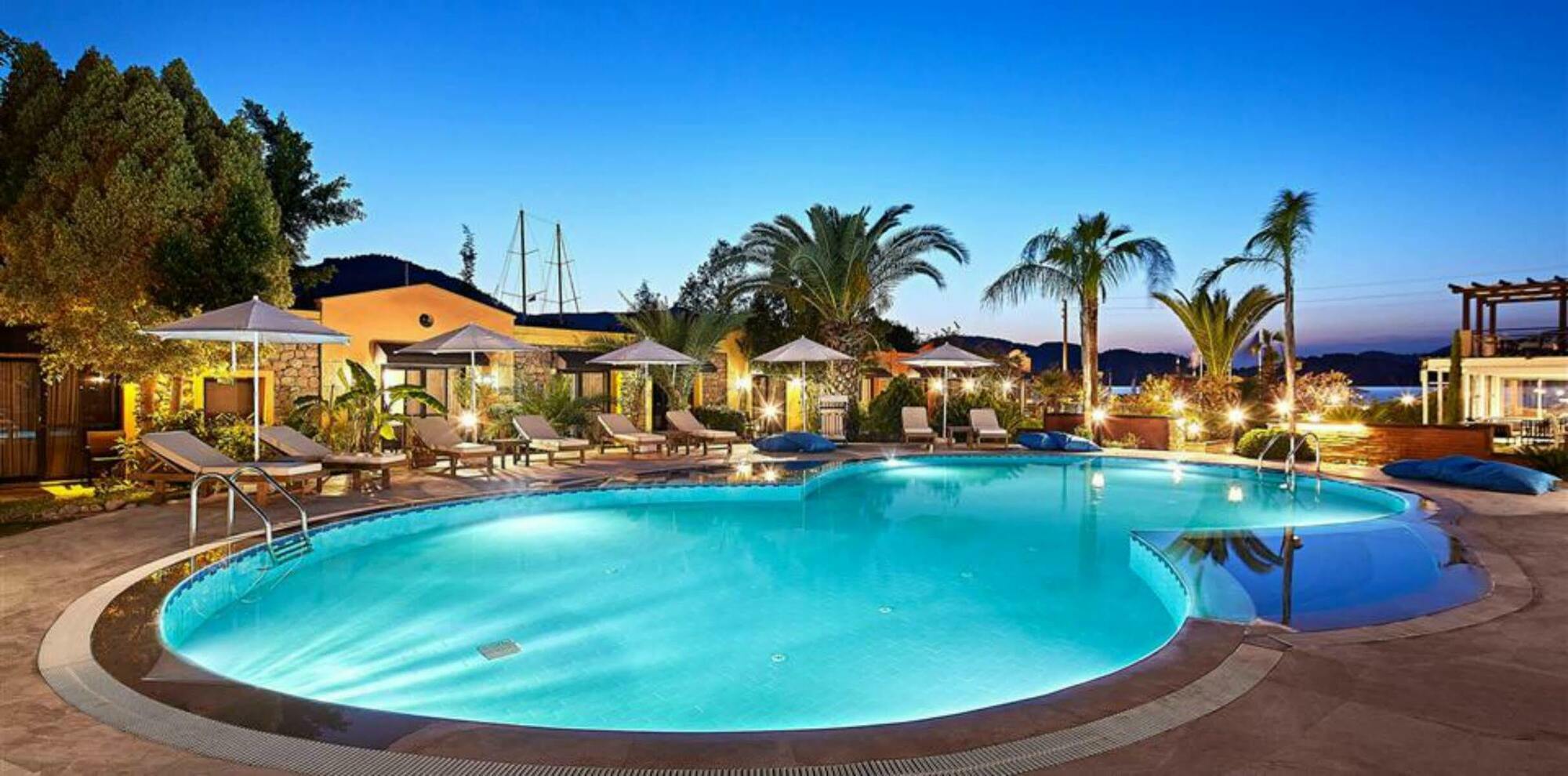 Fi Light Solto Boutique Hotel 3*