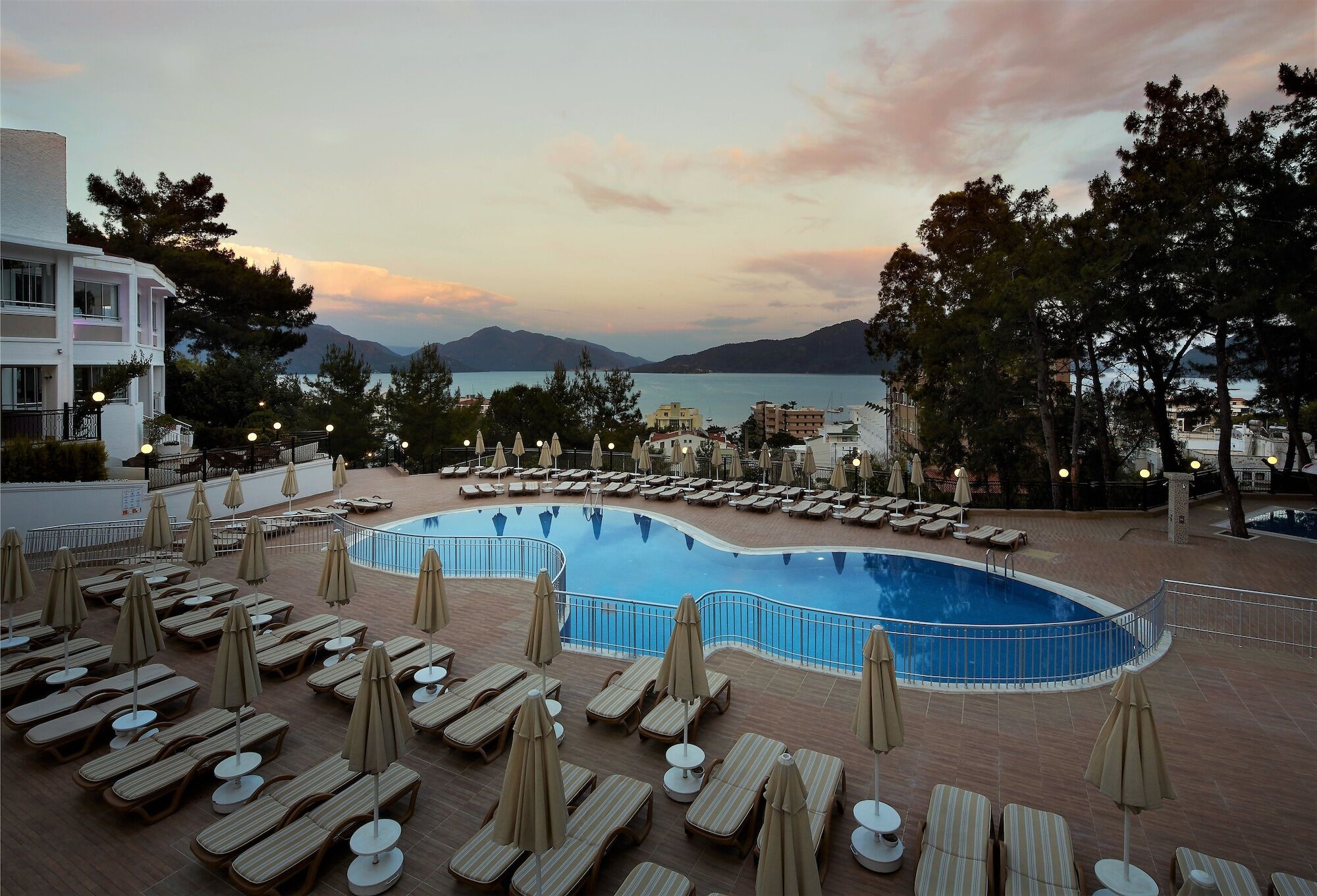 Isla Panorama Hotel