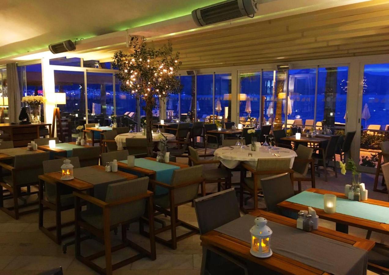 Hotel The Beachfront Adult Only 16 3*