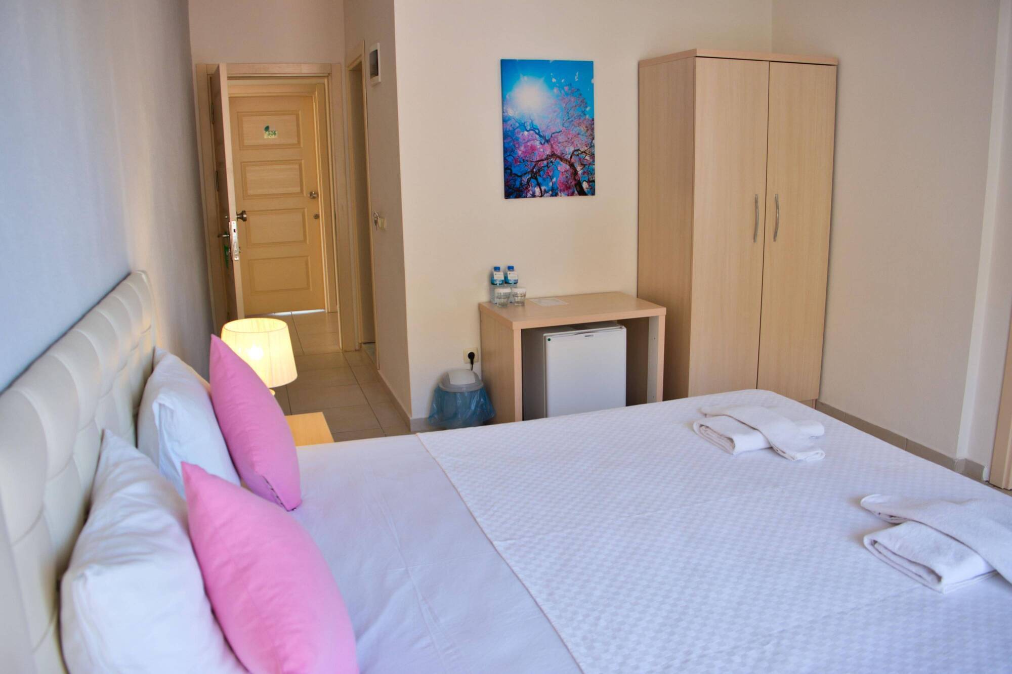 Hotel Defne Lorina