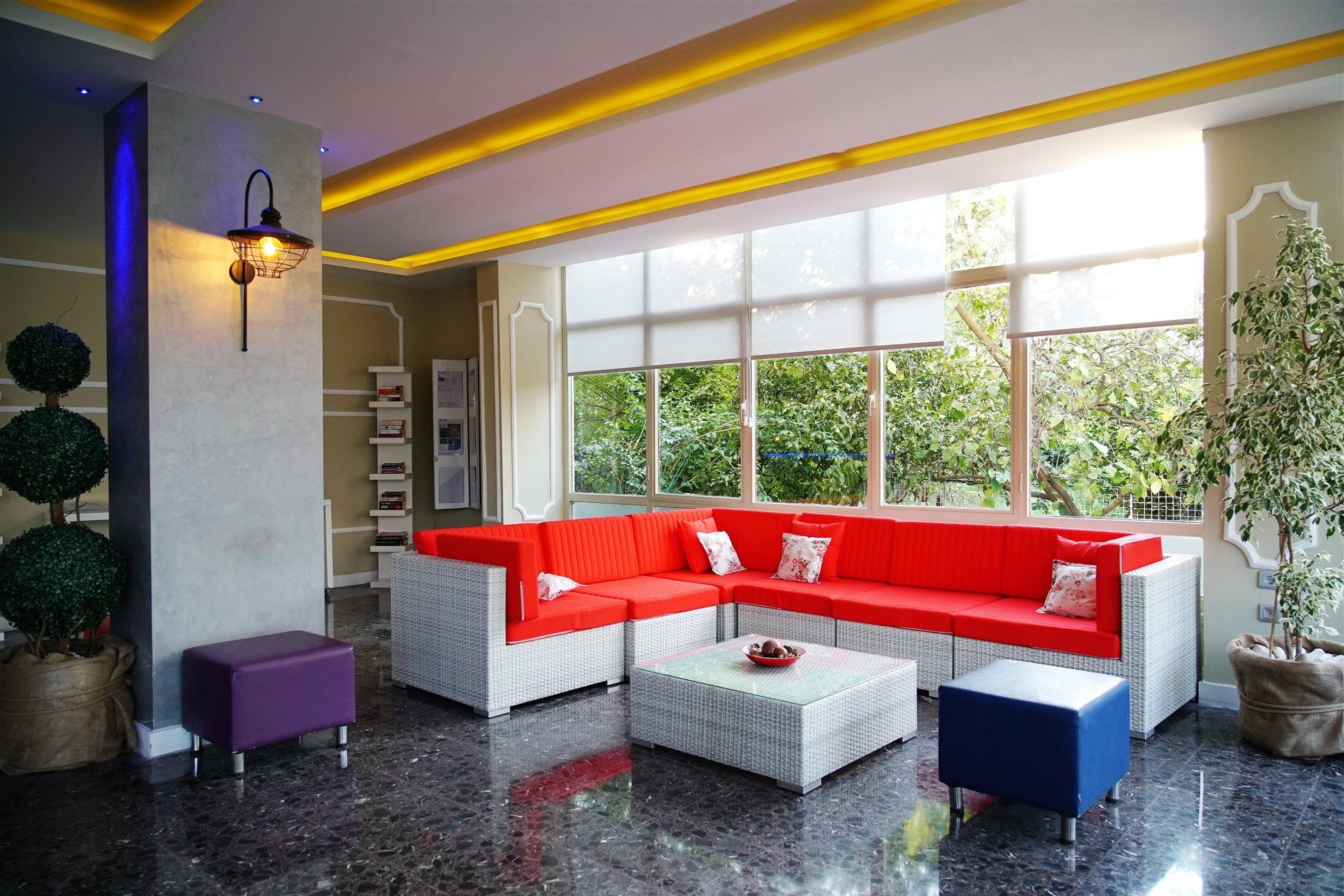 Hotel Blue Palace