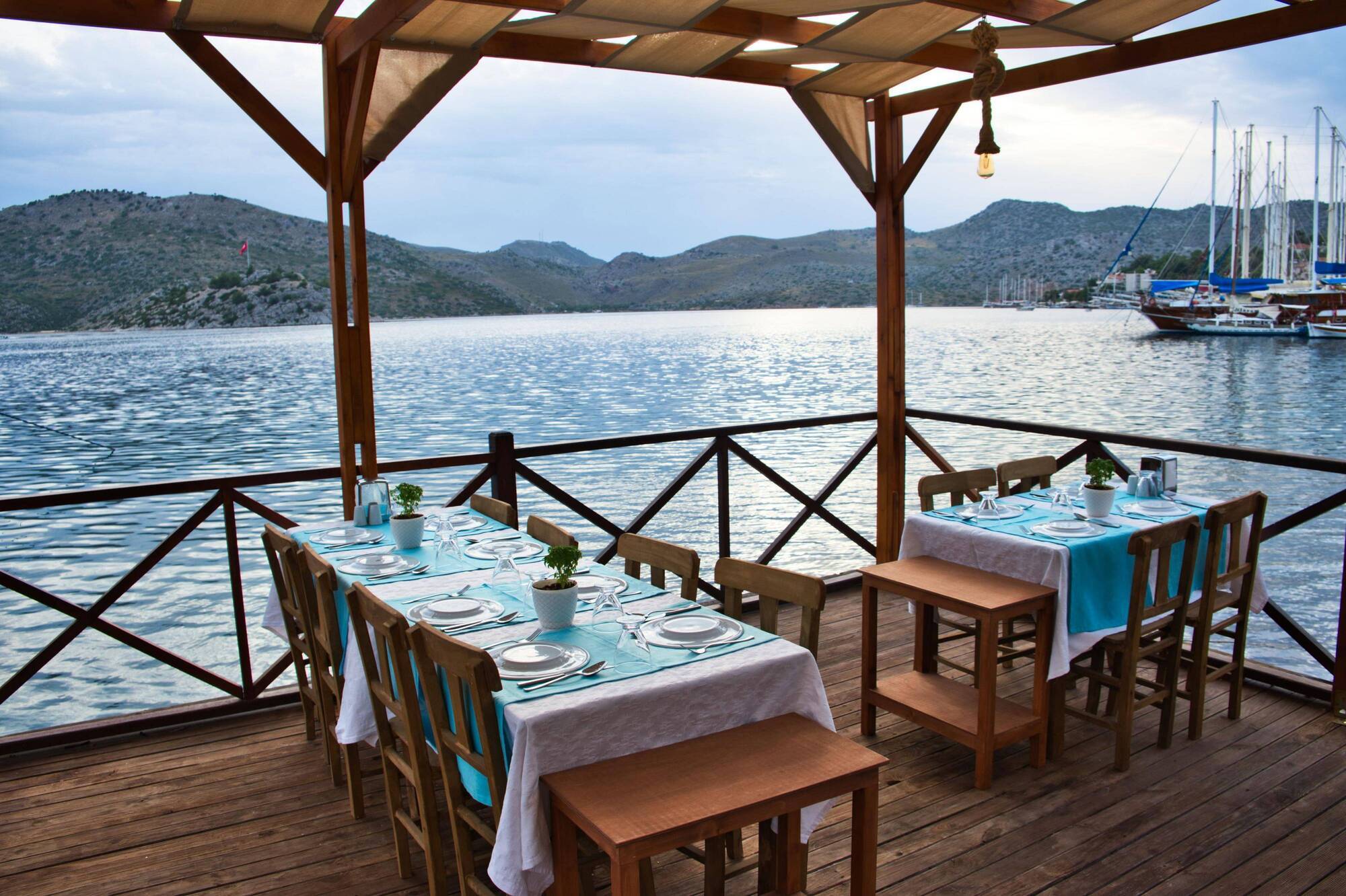 Hotel Defne Lorina 2*