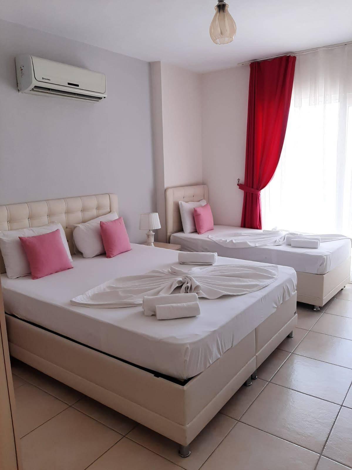 Defne Lorina Hotel 2*