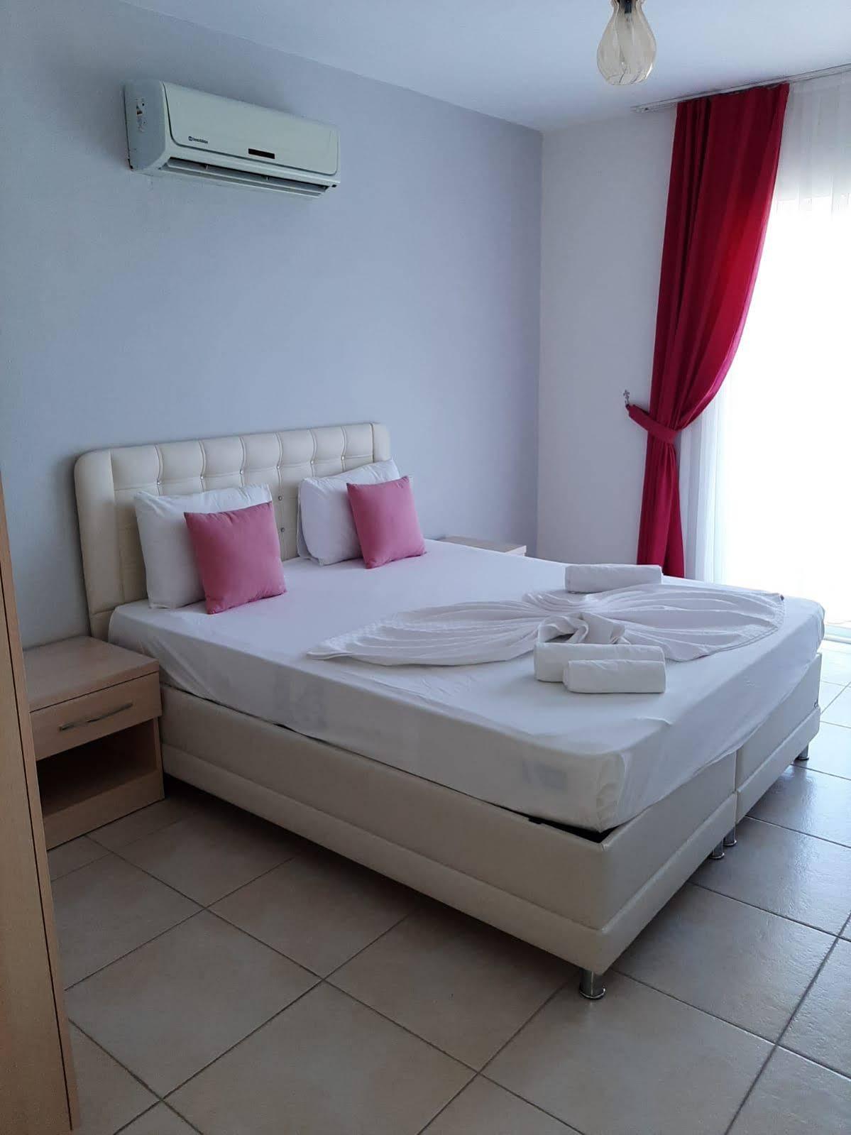 Defne Lorina Hotel Marmaris
